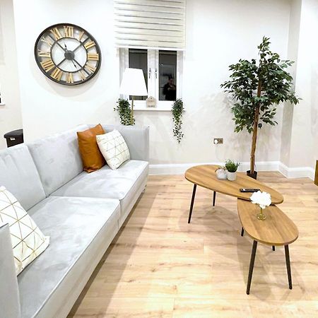 Shrewsbury Apartments By Bevolve - Free Parking Εξωτερικό φωτογραφία